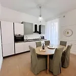 Bright Luxury Apartment-rome Lejlighed